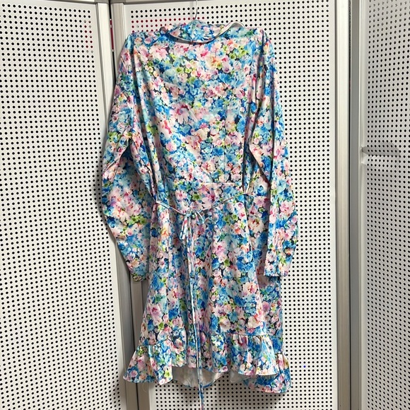 Bar III Trendy Plus Size Ruffled Floral Satin Minidress, Created for Macy's #56 - Picture 5 of 8